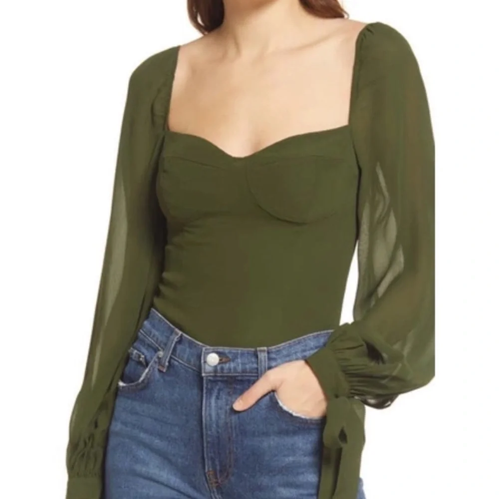 Reformation Sawtelle Sweetheart Neck Blouse in Fern Green